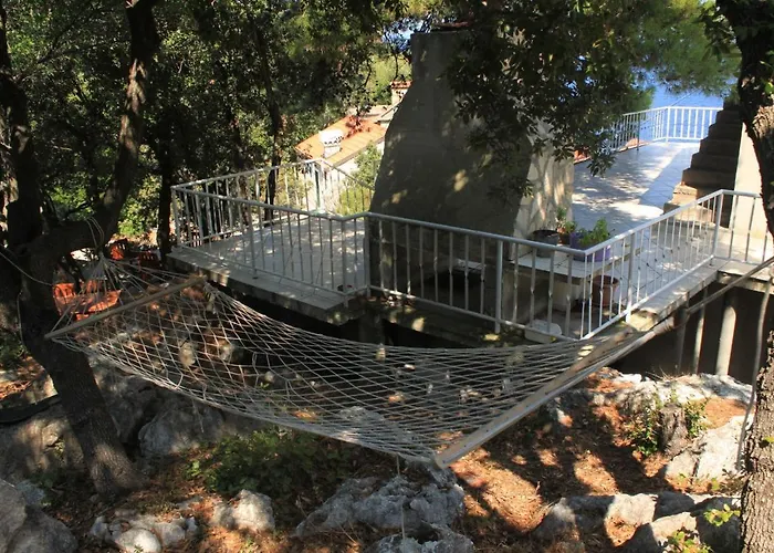 Lucica 990b 아파트 *