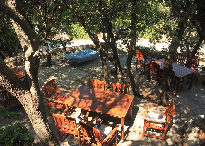 Lucica 990b 아파트