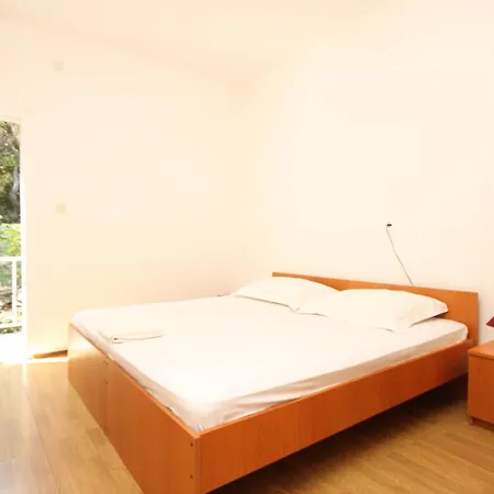 Apartment Lucica 990b